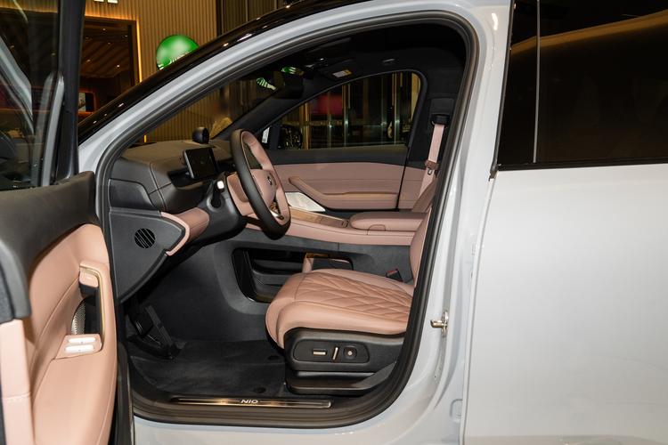 Фото машины 378