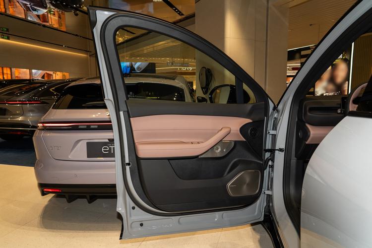 Фото машины 316