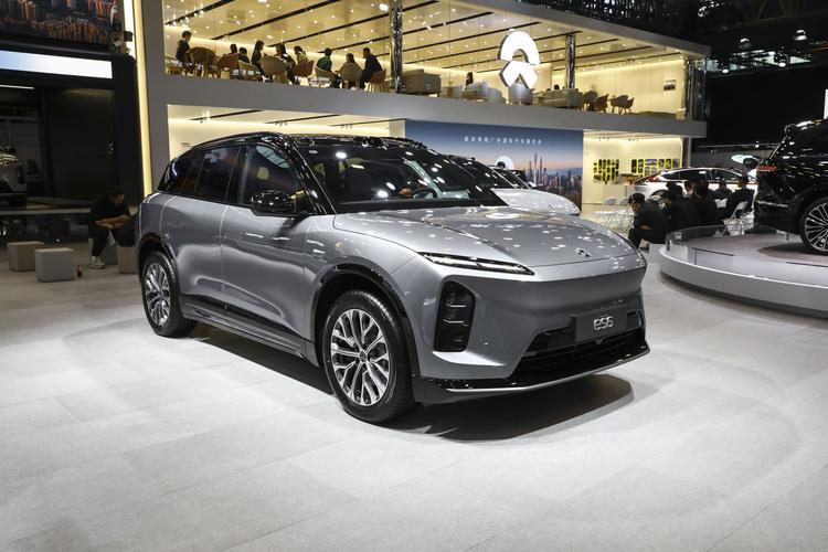 Фото машины 408