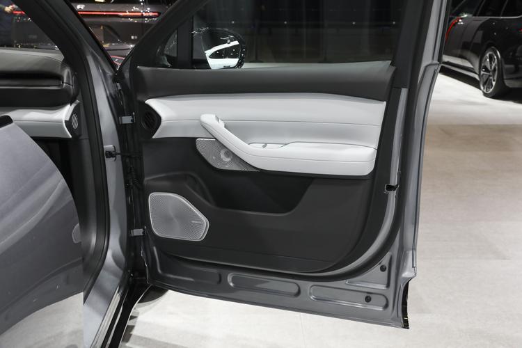 Фото машины 484