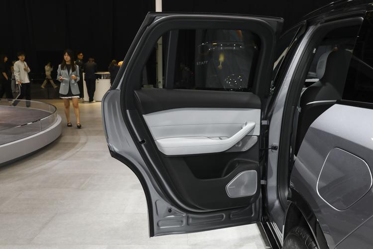 Фото машины 400