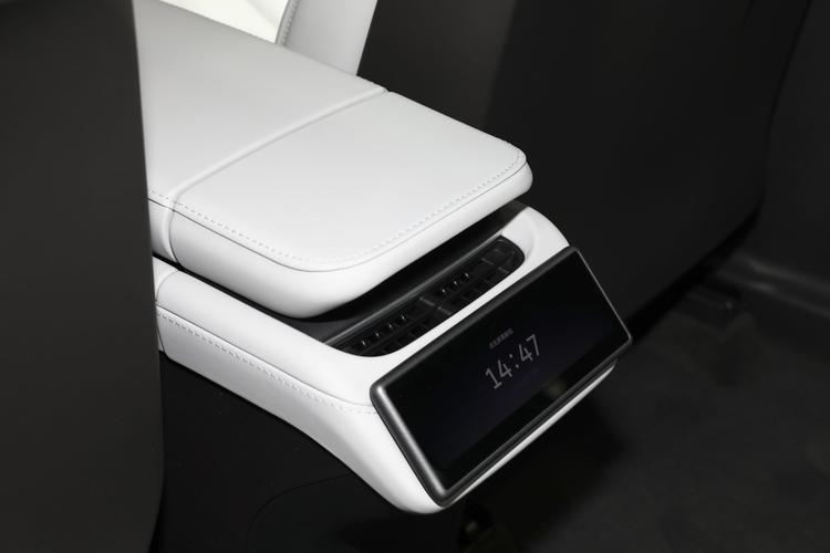 Фото машины 499