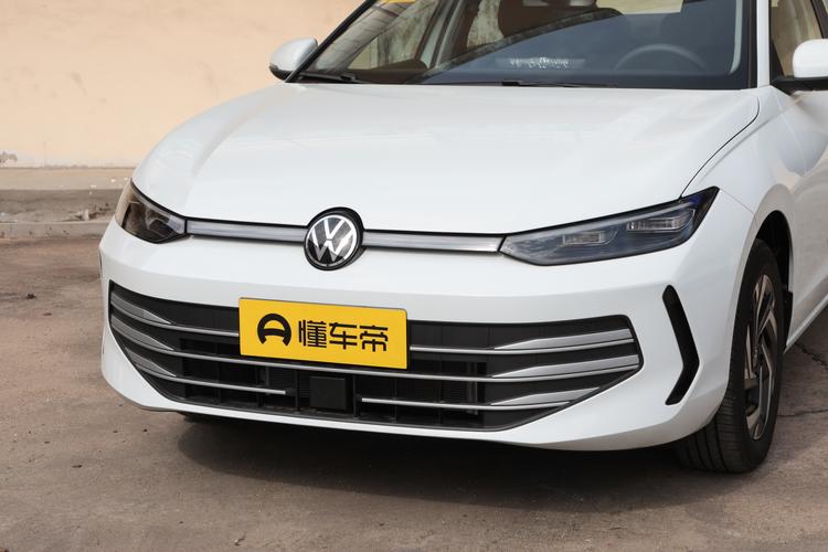 Фото машины 24