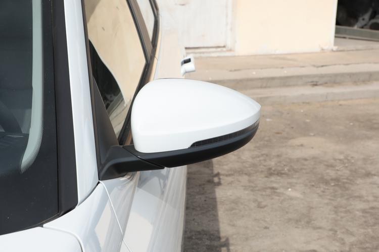 Фото машины 64