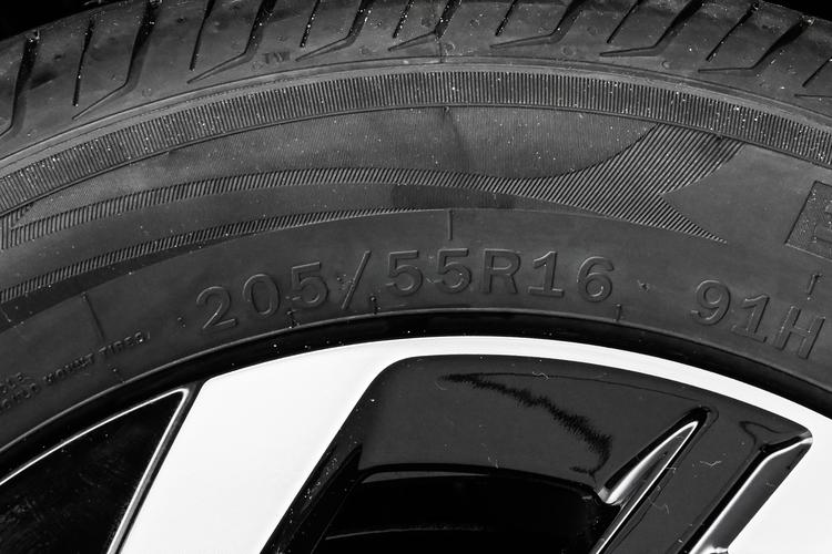 Фото машины 77