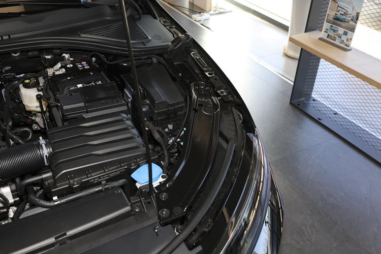 Фото машины 180