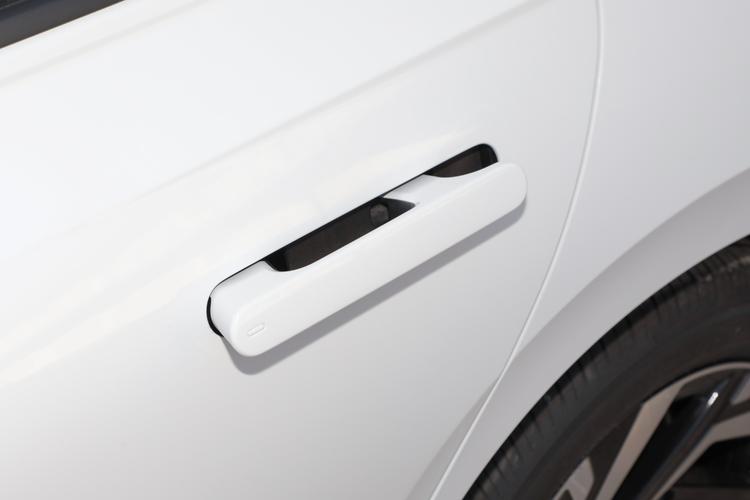 Фото машины 215