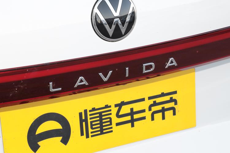 Фото машины 201