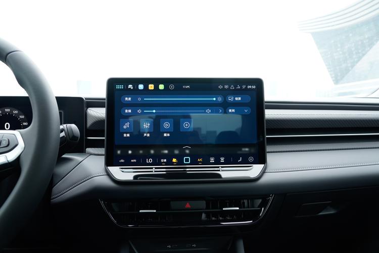 Фото машины 323