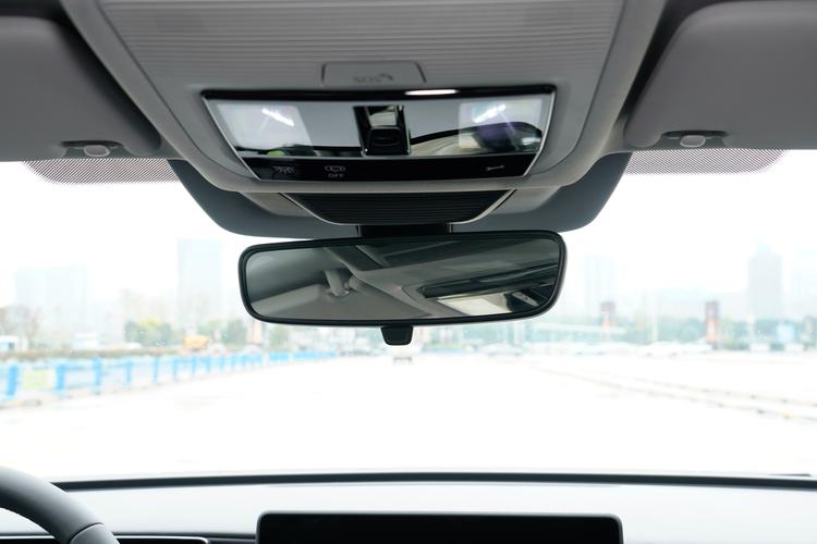 Фото машины 302