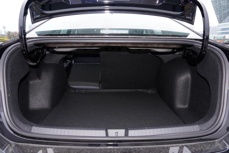 Фото машины 306