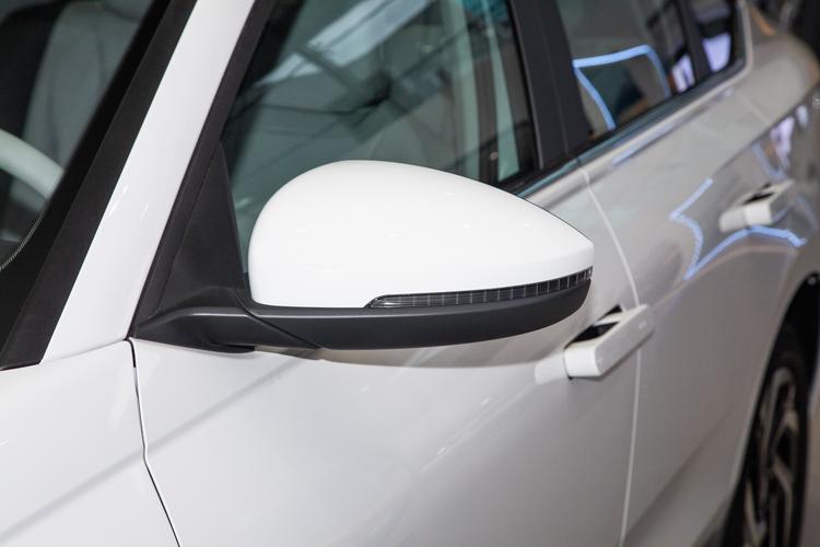 Фото машины 76