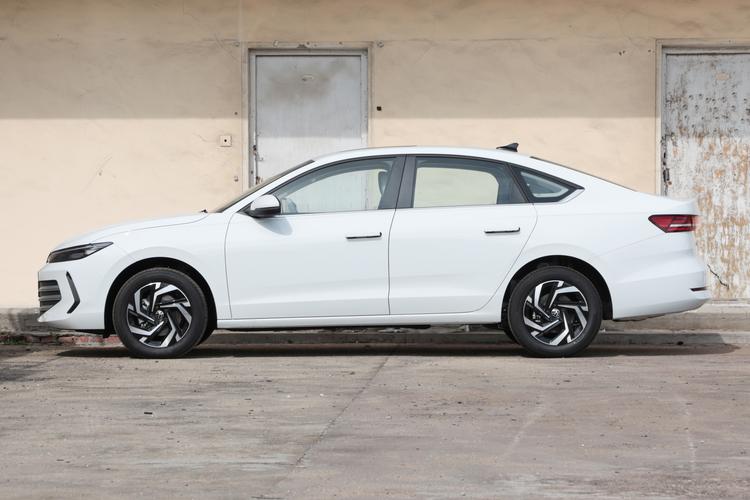 Фото машины 100