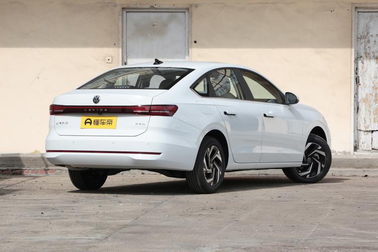 Фото машины 102