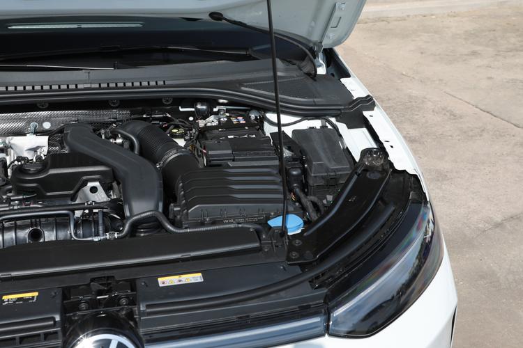 Фото машины 108