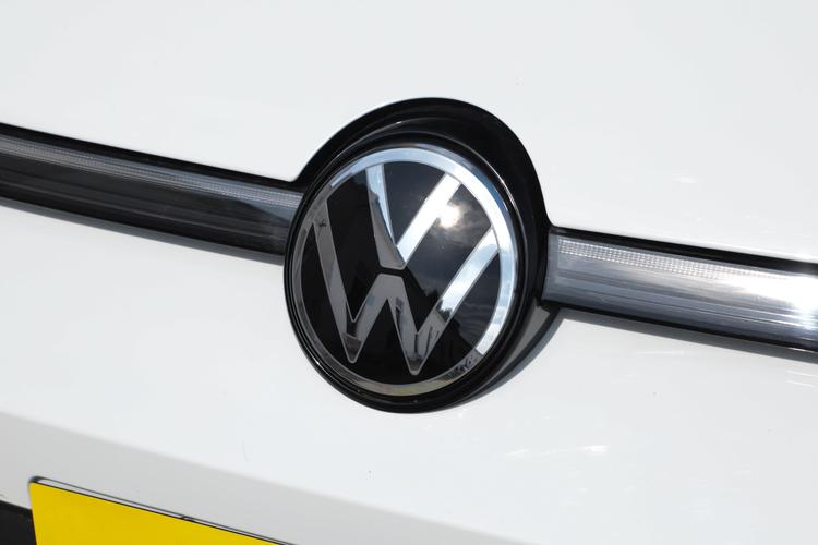 Фото машины 201