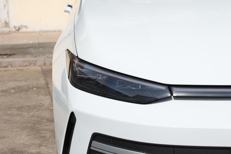 Фото машины 204