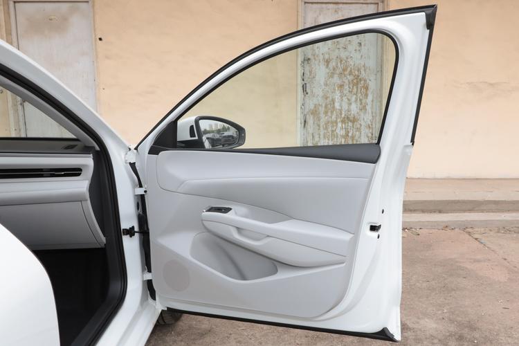 Фото машины 308