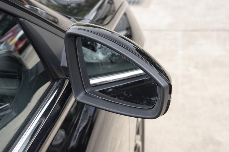 Фото машины 140