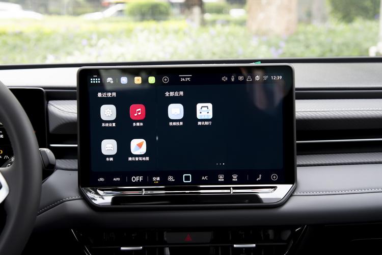 Фото машины 208