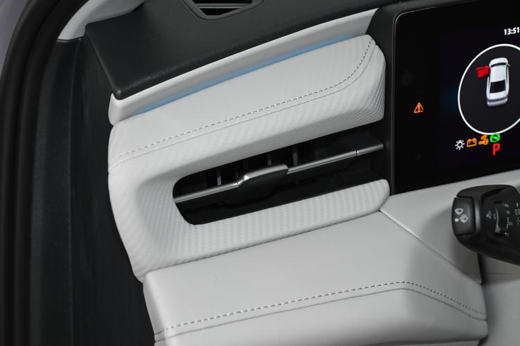 Фото машины 108