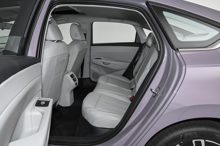 Фото машины 93