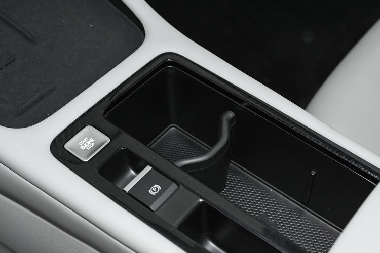 Фото машины 112