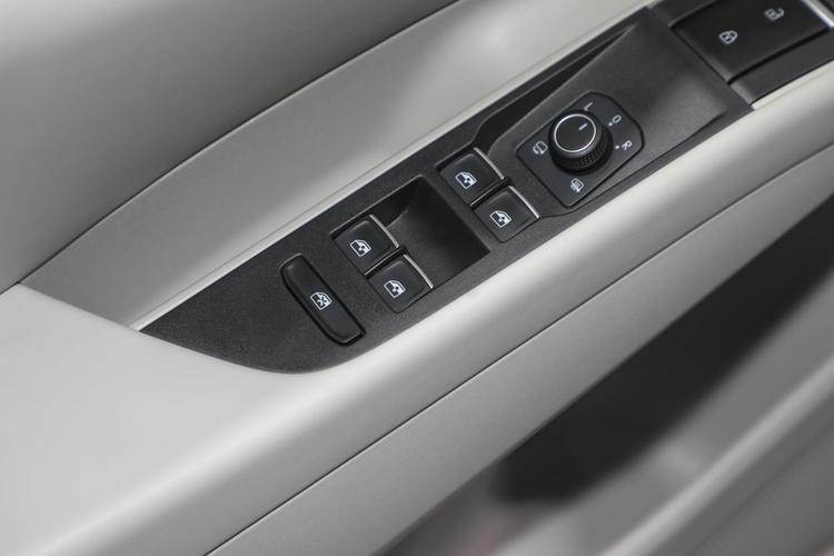 Фото машины 235