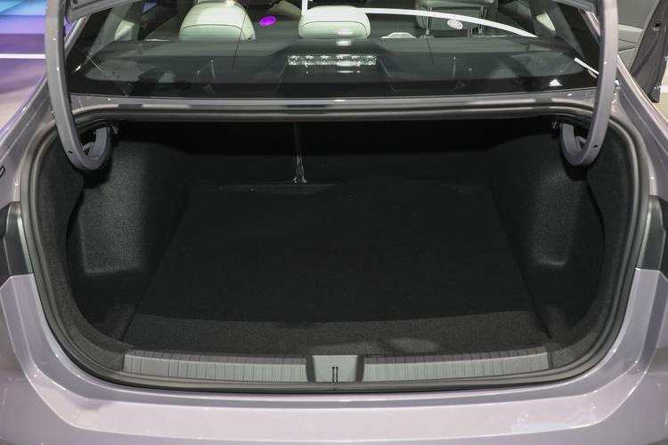 Фото машины 205