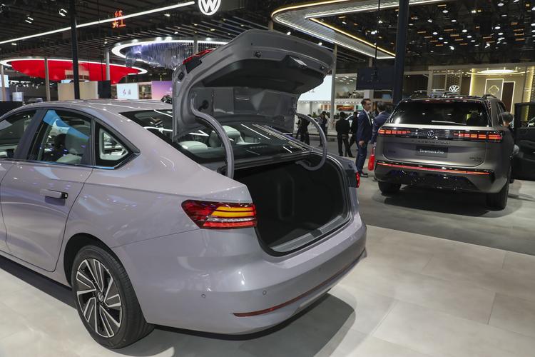 Фото машины 206