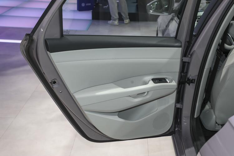 Фото машины 209