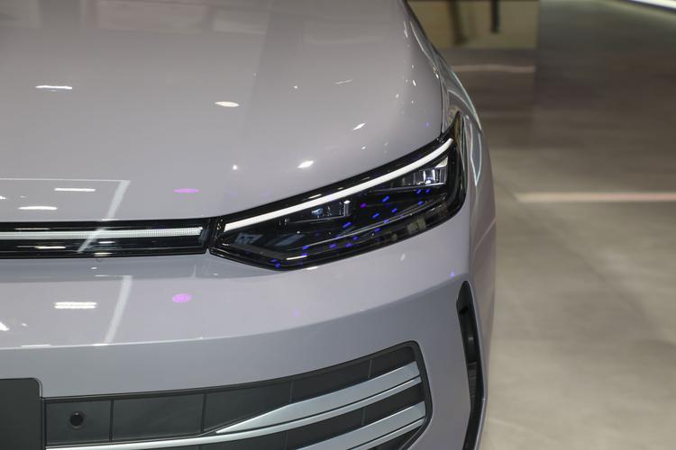 Фото машины 212