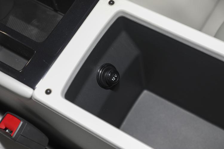 Фото машины 240