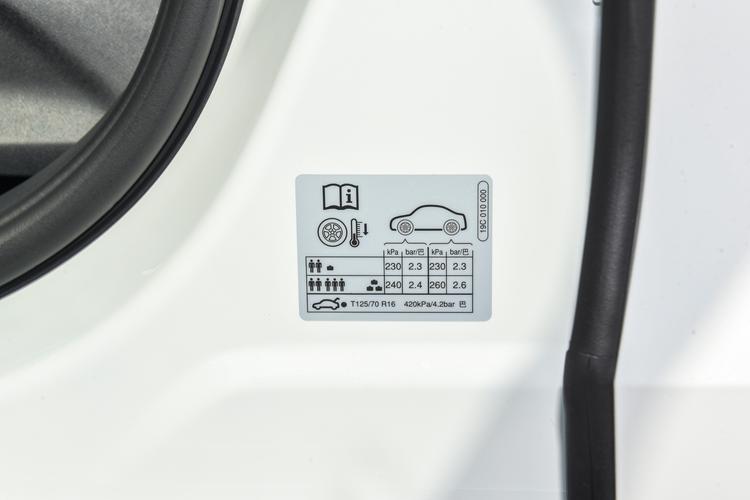 Фото машины 102