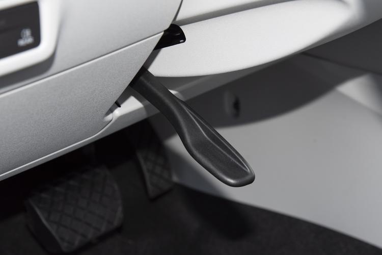 Фото машины 200