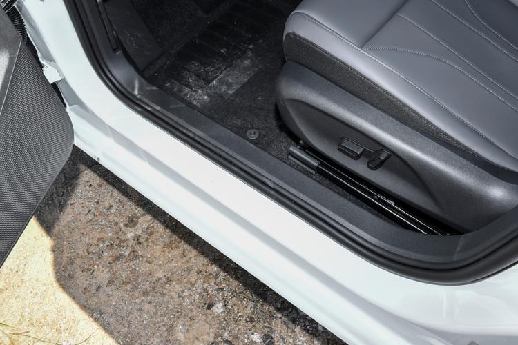 Фото машины 211