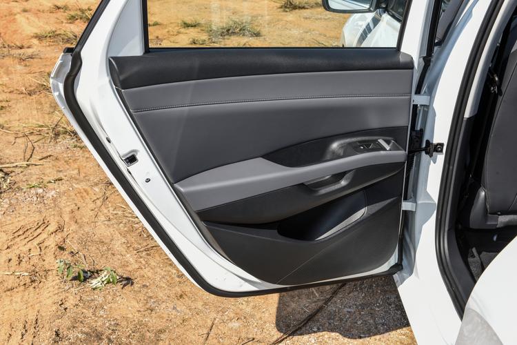 Фото машины 240