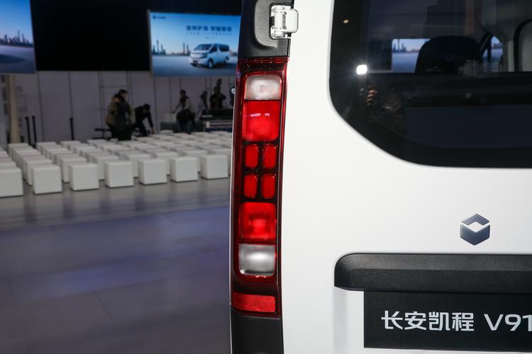 Фото машины 77