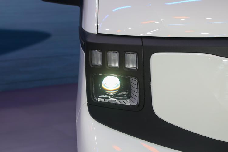 Фото машины 103