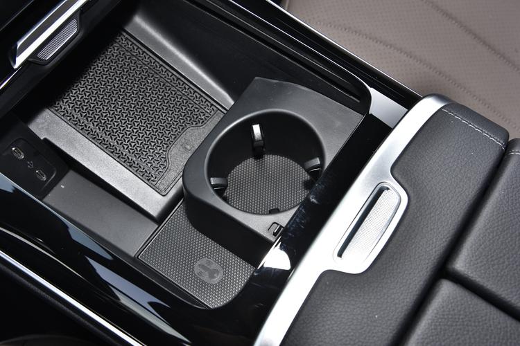 Фото машины 209