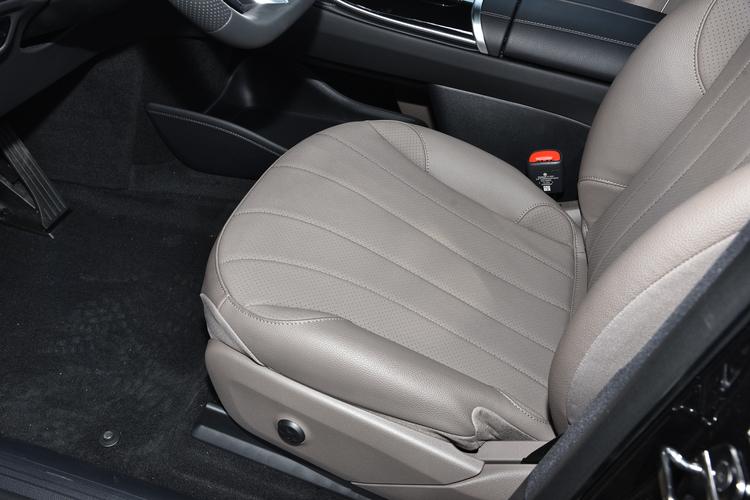 Фото машины 212