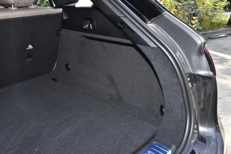 Фото машины 244