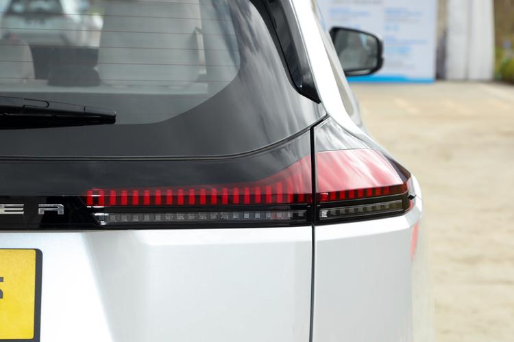 Фото машины 180