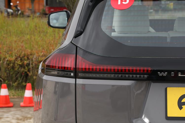 Фото машины 145