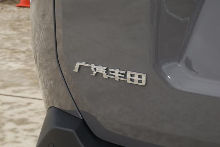 Фото машины 208