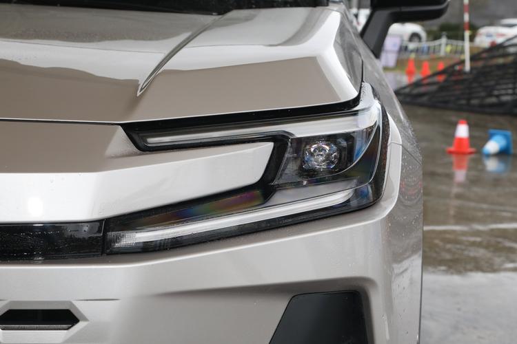 Фото машины 305