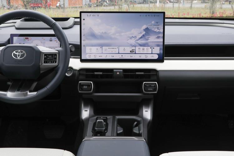 Фото машины 428