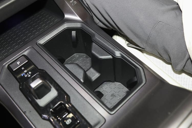 Фото машины 612