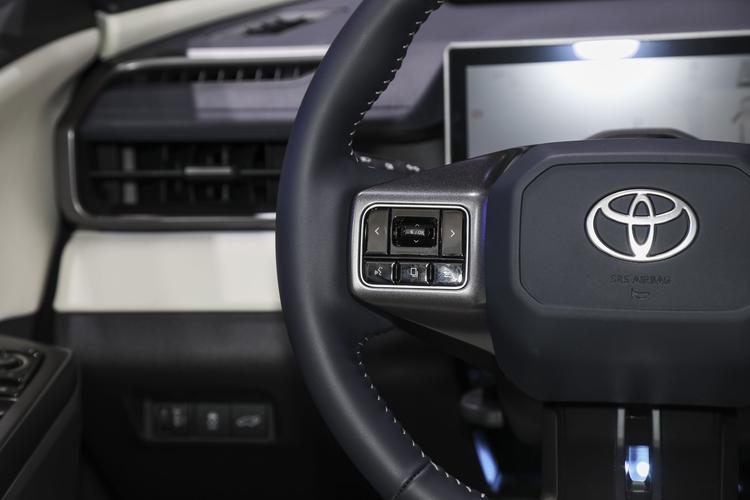 Фото машины 555