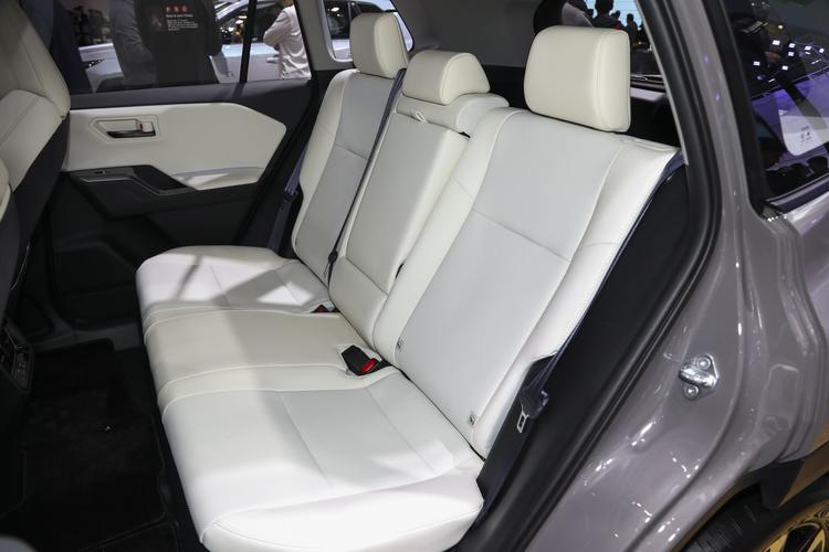 Фото машины 616